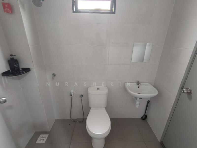 Taman Jenderam Idaman untuk Untuk Dijual - RM 530,000, Apr 2026 - Bathroom - PropertyGuru.com.my