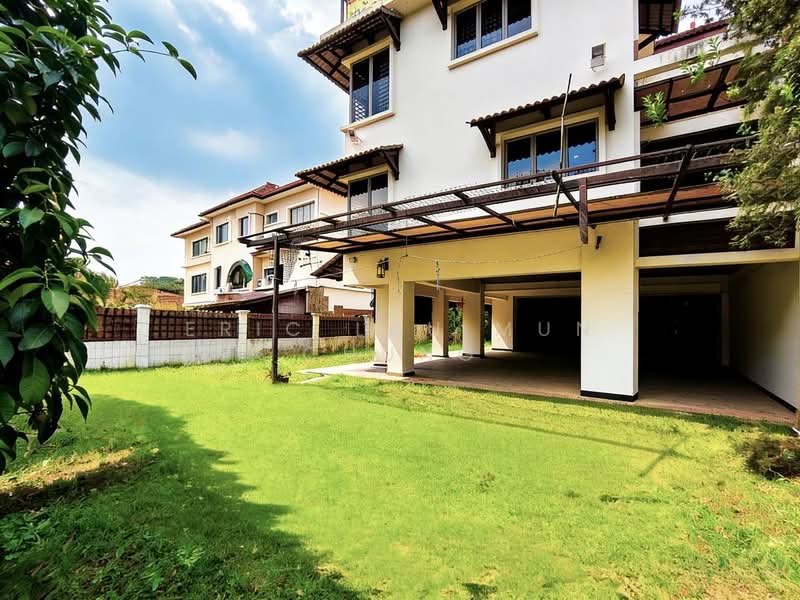 Rumah Teres 2.5 Tingkat untuk Dijual di Puchong (Selangor) - Eric Lau Mun Chung - Exterior - PropertyGuru.com.my