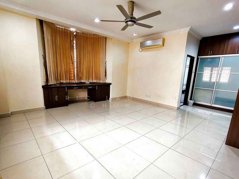 Rumah Teres 2.5 Tingkat untuk Dijual di Puchong (Selangor) - Eric Lau Mun Chung - PropertyGuru.com.my