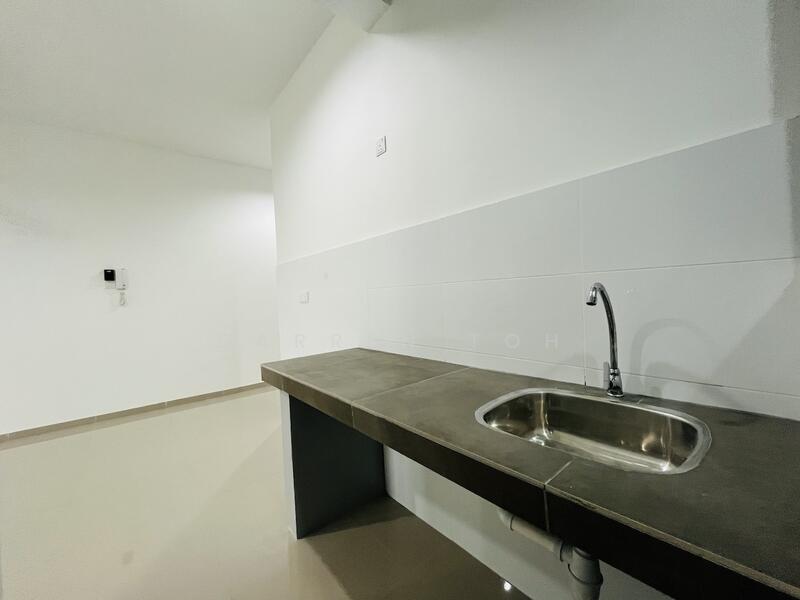 Service Residence for Sale at Serviced Residence @ The Louvre @ Country Heights - Darren Toh - Kitchen - PropertyGuru.com.my