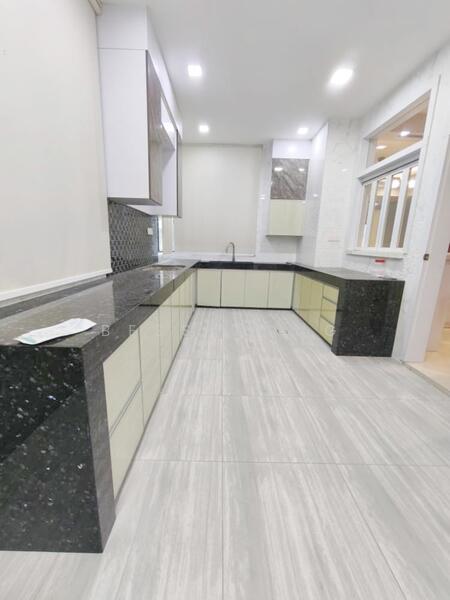 2-storey Terraced House for Sale in Ulu Tiram (Johor) - Bess Wong - Kitchen - PropertyGuru.com.my