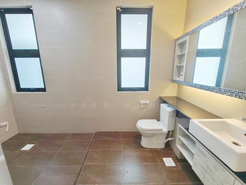 2-storey Terraced House for Sale in Ulu Tiram (Johor) - Bess Wong - Bathroom - PropertyGuru.com.my
