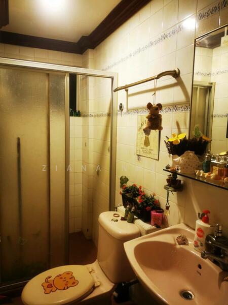 Condominium for Sale at Sri Permata - Ziana Najib - Bathroom Sri Permata - PropertyGuru.com.my