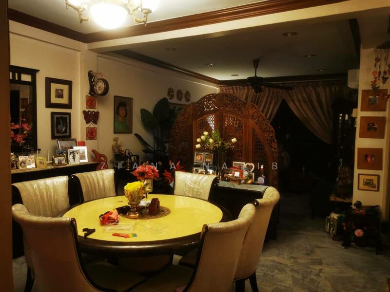 Condominium for Sale at Sri Permata - Ziana Najib - Dining Room Sri Permata - PropertyGuru.com.my