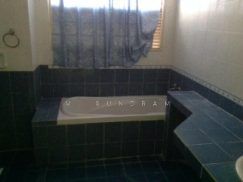 2-storey Terraced House for Sale in Bandar Bukit Tinggi 2 (Klang) - M. Sundram - Bathroom - PropertyGuru.com.my