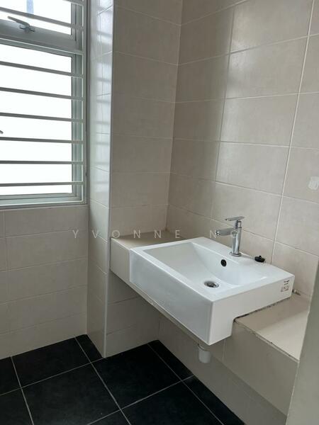 Rimbayu Perennia untuk Untuk Dijual - RM 800,000, Mac 2026 - Bathroom - PropertyGuru.com.my