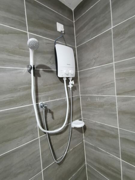 KSL Residence @ Daya untuk Untuk Disewa - RM 1,000 /bulan, Feb 2026 - Bathroom - PropertyGuru.com.my