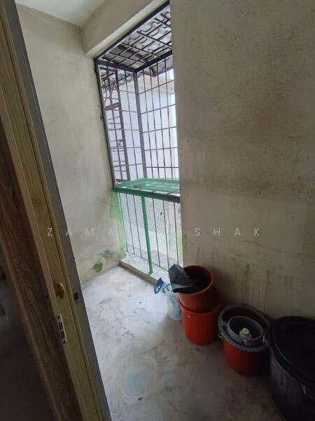 Rosewood Lilywood Court untuk Untuk Dijual - RM 190,000, Feb 2026 - Balcony - PropertyGuru.com.my