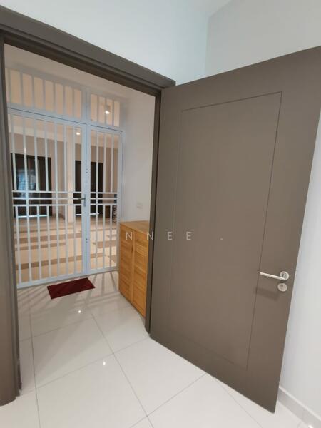 Ferringhi Residence 2 untuk Untuk Disewa - RM 2,500 /bulan, Mac 2026 - Entrance - PropertyGuru.com.my