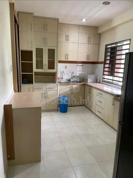 Condominium for Sale at Vista Gambier - Pamela Yeap - Kitchen - PropertyGuru.com.my