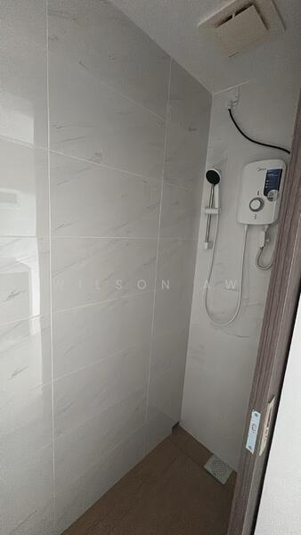 Service Residence for Sale at Country Garden Central Park - Wilson Aw - Bathroom - PropertyGuru.com.my