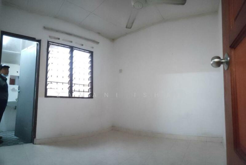 2-storey Terraced House for Sale in Banting (Selangor) - Zamani Ishak - Interior - PropertyGuru.com.my