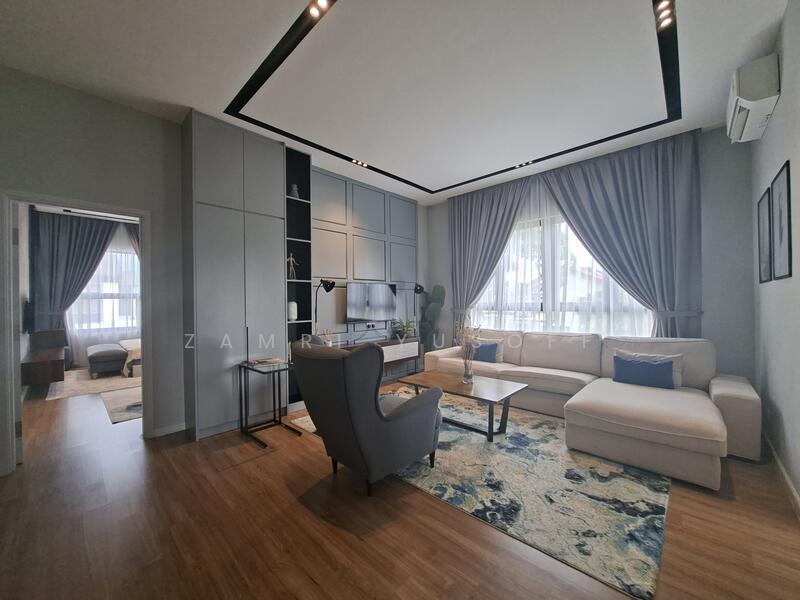 2-storey Terraced House for Sale in Shah Alam (Selangor) - Zamri Yusoff - Living Room - PropertyGuru.com.my