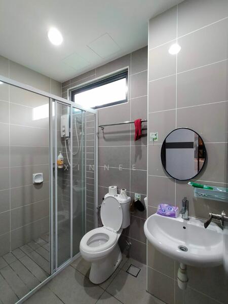 3-storey Terraced House for Rent in Sungai Ara (Penang) - Xinnee . - Bathroom - PropertyGuru.com.my