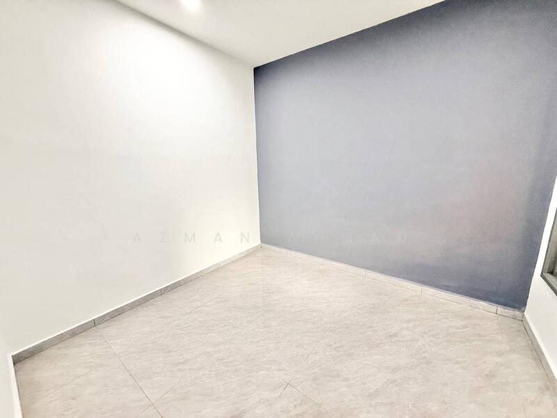 Terraced House for Sale in Bandar Mahkota Banting (Tanjong Duabelas) - Azman Ahmad - PropertyGuru.com.my