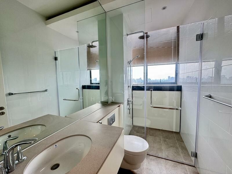Service Residence for Sale at Senada Residence @ KLGCC Resort - Ruth Chin May Lan - Bathroom - PropertyGuru.com.my