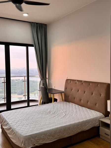 Condominium for Rent at Royal Strand @ Country Garden Danga Bay - Ellen Yeap - Bedroom - PropertyGuru.com.my