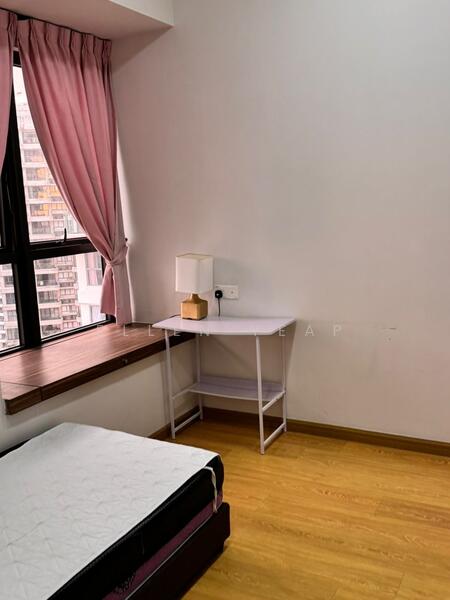 Condominium for Rent at Royal Strand @ Country Garden Danga Bay - Ellen Yeap - Bedroom - PropertyGuru.com.my