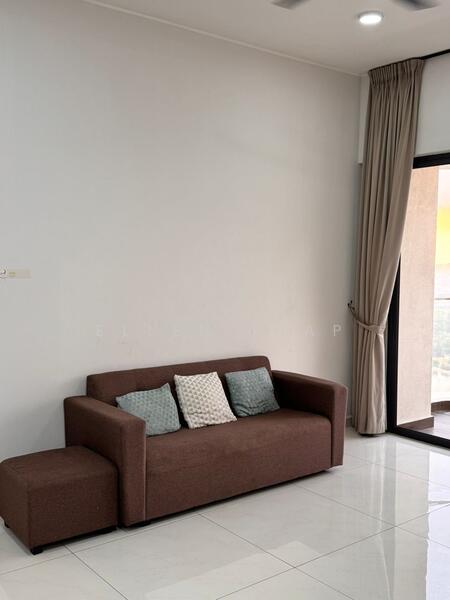 Condominium for Rent at Royal Strand @ Country Garden Danga Bay - Ellen Yeap - Living Room - PropertyGuru.com.my