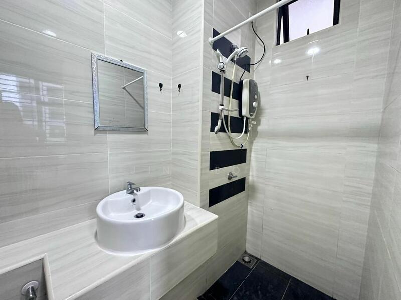 Service Residence for Rent at D'Summit Residences - Jin Teok - PropertyGuru.com.my