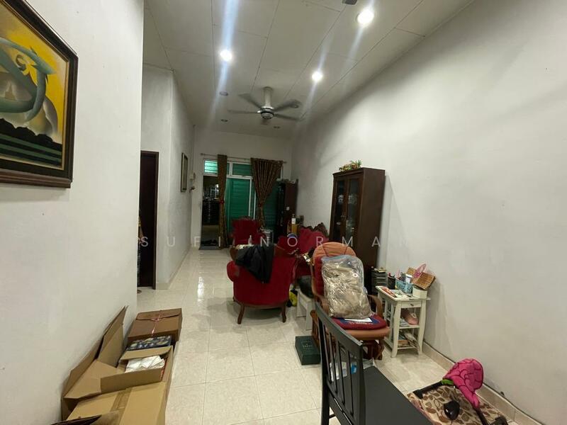 Rumah Teres 1 Tingkat untuk Dijual di Johor Bahru (Johor) - Sufi Norman - Living Room - PropertyGuru.com.my