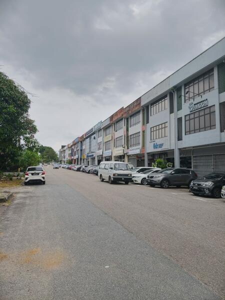 Shop for Rent in Taman Molek (Johor Bahru) - Pauline Ng - Exterior - PropertyGuru.com.my