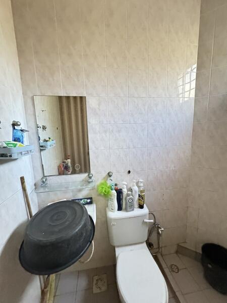 Taman Kempas Baru untuk Untuk Dijual - RM 850,000, Feb 2026 - Bathroom - PropertyGuru.com.my