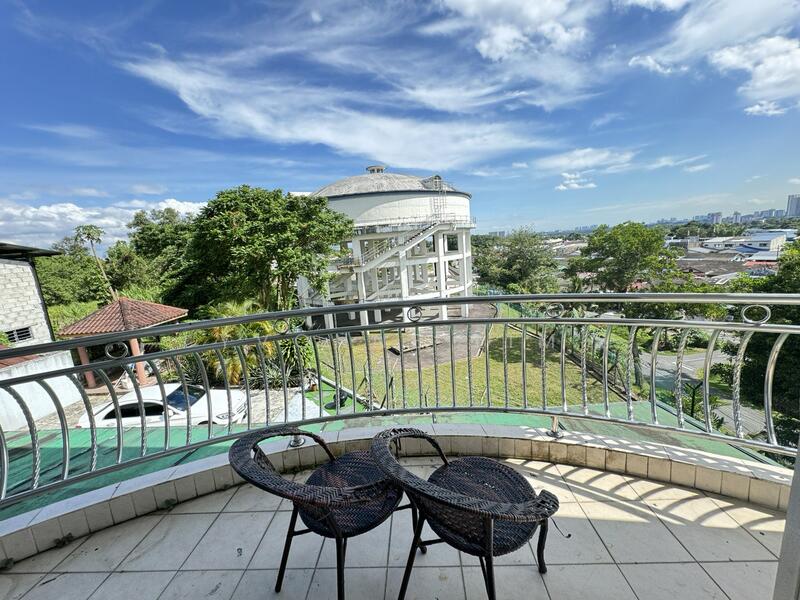 Taman Kempas Baru untuk Untuk Dijual - RM 850,000, Feb 2026 - Balcony - PropertyGuru.com.my