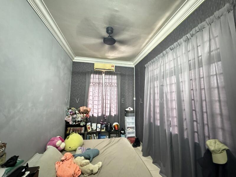 Taman Kempas Baru untuk Untuk Dijual - RM 850,000, Feb 2026 - Bedroom - PropertyGuru.com.my