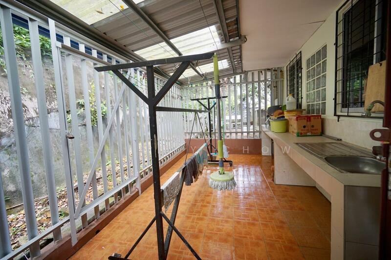 2-storey Terraced House for Rent in Kota Kinabalu (Sabah) - shirley Chow - Balcony - PropertyGuru.com.my