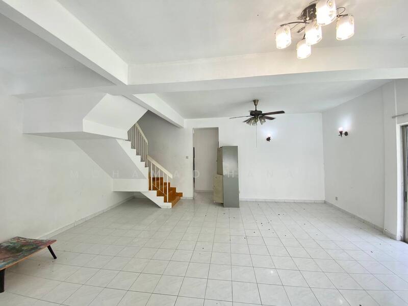 Semi-Detached House for Sale in Taman Taming Jaya (Balakong) - Mohamad Hanafi - Living Room - PropertyGuru.com.my