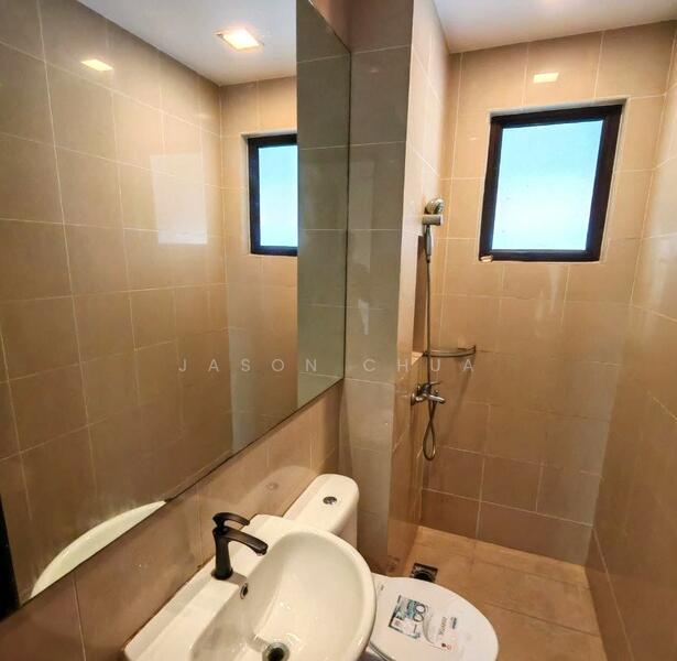 2-storey Terraced House for Sale in Leisure Farm (Gelang Patah) - Jason Chua - Bathroom - PropertyGuru.com.my