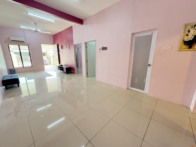 Terraced House for Rent in Port Dickson (Negeri Sembilan) - Muhamad Faizal Yunos - Living Room - PropertyGuru.com.my
