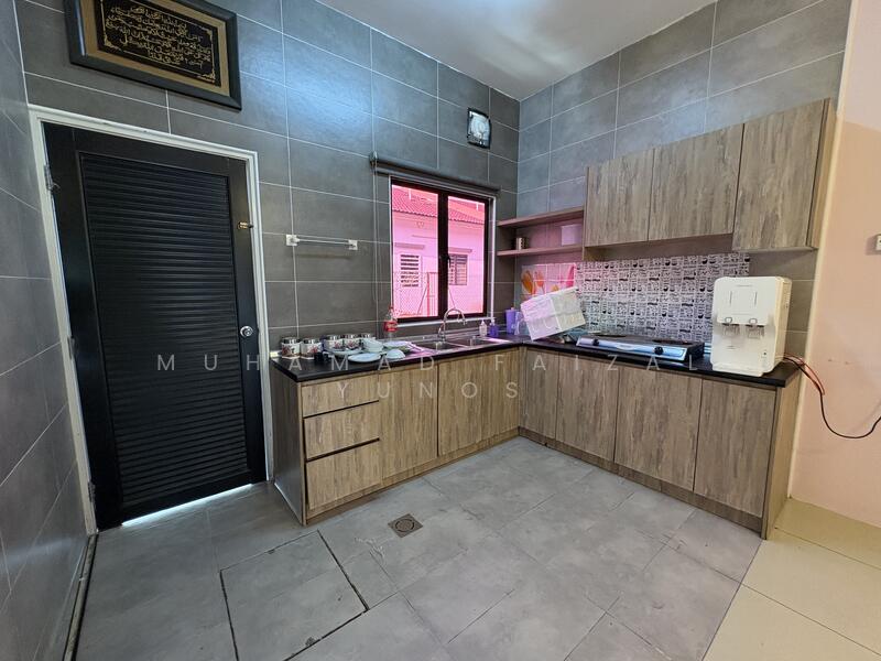 Terraced House for Rent in Port Dickson (Negeri Sembilan) - Muhamad Faizal Yunos - Kitchen - PropertyGuru.com.my