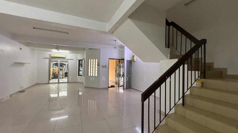 2-storey Terraced House for Sale in Shah Alam (Selangor) - Richard Low - Living Room - PropertyGuru.com.my