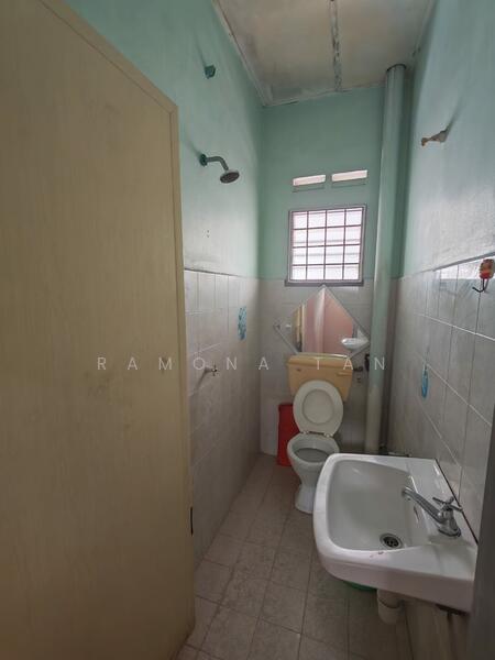 Taman Datuk Thamby Chik Karim untuk Untuk Dijual - RM 288,000, Mac 2026 - PropertyGuru.com.my
