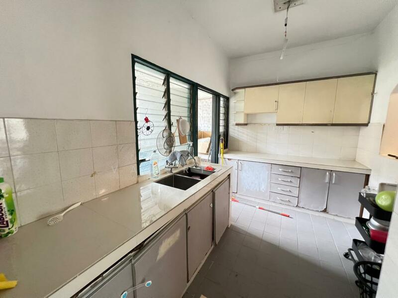 2-storey Terraced House for Sale in Bandar Sri Damansara (Selangor) - Valerie Ng - Kitchen - PropertyGuru.com.my