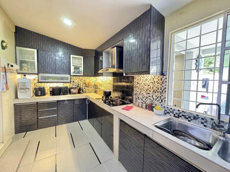 1-storey Terraced House for Sale in Puchong (Selangor) - Rafedah Binti Abdul Aziz - Kitchen - PropertyGuru.com.my