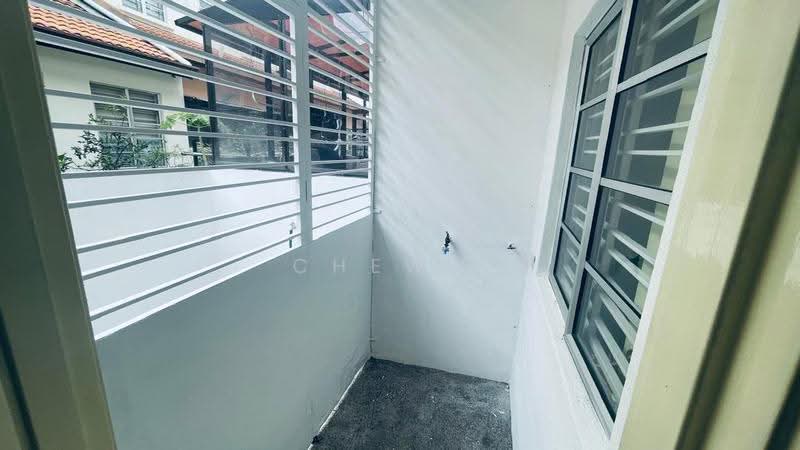 Rumah Teres 2.5-Tingkat untuk Dijual di Ukay Perdana (Ulu Kelang) - Chew . - Balcony - PropertyGuru.com.my