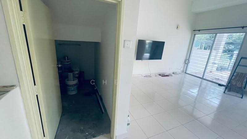 Rumah Teres 2.5-Tingkat untuk Dijual di Ukay Perdana (Ulu Kelang) - Chew . - Living Room - PropertyGuru.com.my