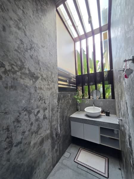 Semi-Detached House for Sale in Desa Sri Hartamas (Sri Hartamas) - SITI KHAIRIYAH JAAFAR - Bathroom - PropertyGuru.com.my