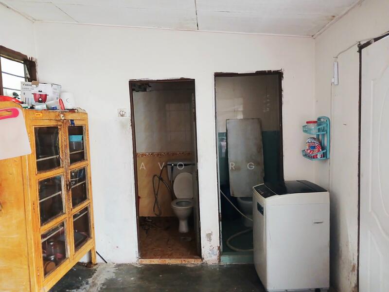 1-storey Terraced House for Sale in Seri Kembangan (Selangor) - Tavon RG - Bathroom - PropertyGuru.com.my
