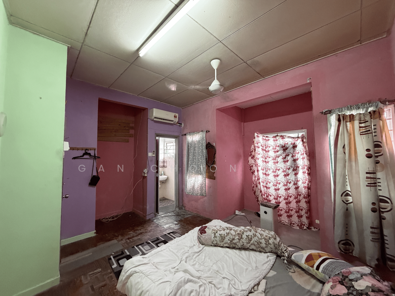 2-storey Terraced House for Sale in Usj 12 (Subang Jaya) - Gan Choon Wei - Bedroom - PropertyGuru.com.my