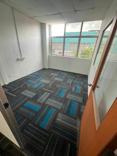 For Rent - Megamas Business Centre