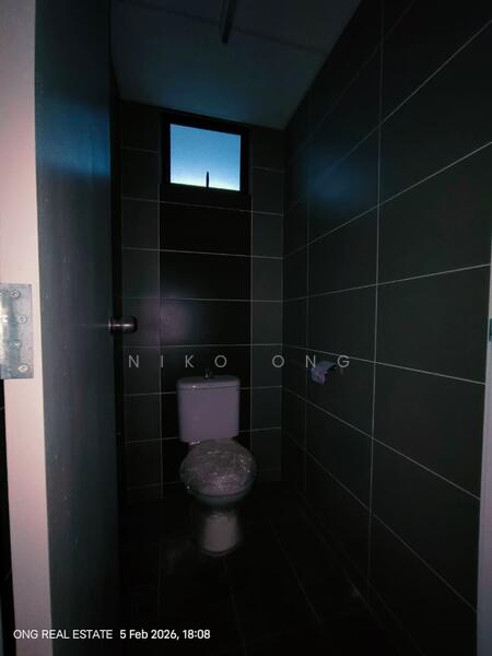 Factory for Rent in Kulai (Johor) - Niko Ong - Bathroom - PropertyGuru.com.my