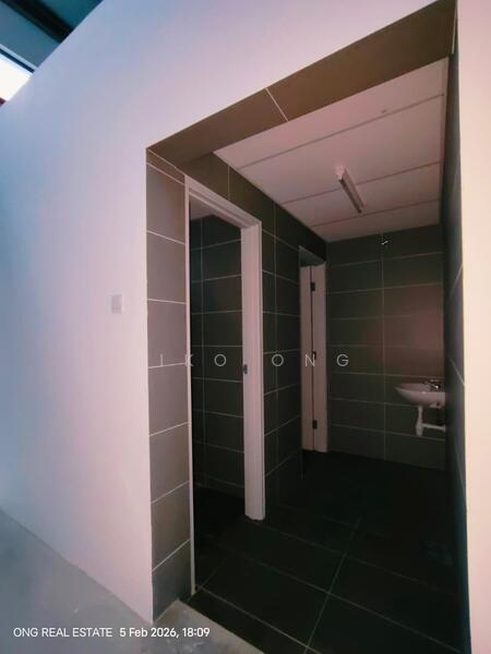 Factory for Rent in Kulai (Johor) - Niko Ong - Bathroom - PropertyGuru.com.my