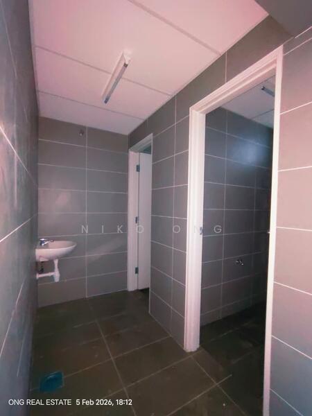 Factory for Rent in Kulai (Johor) - Niko Ong - Bathroom - PropertyGuru.com.my