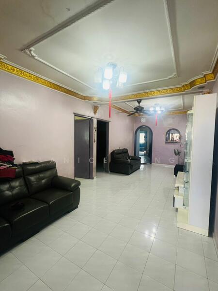 1-storey Terraced House for Sale in Taman Saleng Baru (Kulai) - Janice Yong - Living Room - PropertyGuru.com.my