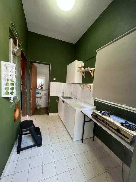 2-storey Terraced House for Sale in Taman Seri Austin (Tebrau) - Zack Chow - Kitchen - PropertyGuru.com.my