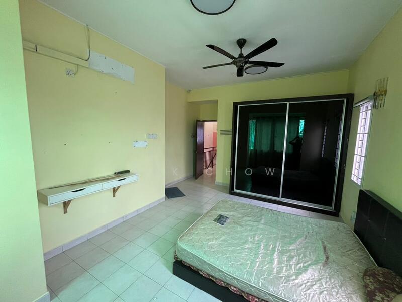 2-storey Terraced House for Sale in Taman Seri Austin (Tebrau) - Zack Chow - Bedroom - PropertyGuru.com.my